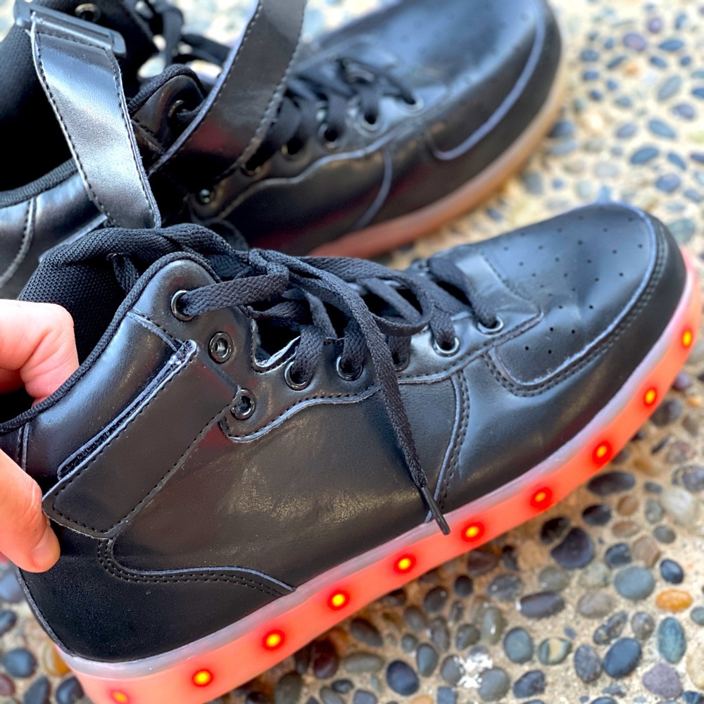 light up shoes high top